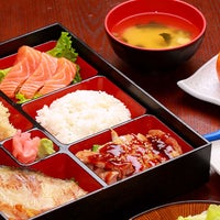 Foto diambil di Masa Sushi oleh Masa Sushi pada 2/27/2015