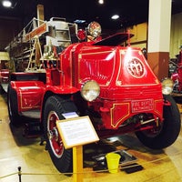 Foto diambil di Fire Museum of Maryland oleh Conrad D. pada 11/28/2015