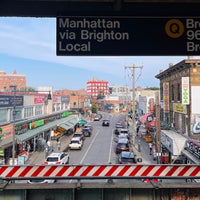 Photo taken at MTA Subway - Sheepshead Bay (B/Q) by Conrad D. on 8/12/2023