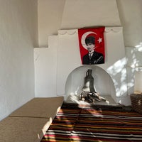 Foto tomada en Kerimoğlu Türküsü Evi  por Gulsen T. el 10/23/2022