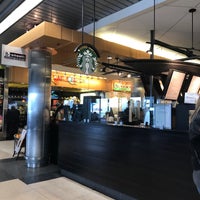 Photo taken at Starbucks by Teo E. on 5/13/2018
