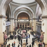 Photo taken at Metropolitan Museum of Art by Mëlänï on 3/16/2017
