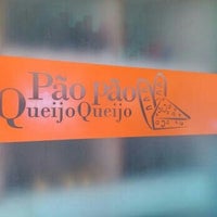 Photo taken at Pão Pão Queijo Queijo by Jean G. on 11/16/2015