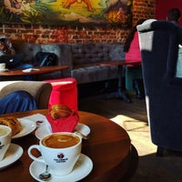 9/7/2017 tarihinde Sara M.ziyaretçi tarafından Bussola Coffee'de çekilen fotoğraf