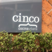 8/27/2017 tarihinde Ale D.ziyaretçi tarafından Cinco Cocina Urbana'de çekilen fotoğraf
