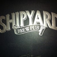 รูปภาพถ่ายที่ Shipyard Brew Pub โดย Heidi B. เมื่อ 11/21/2012