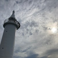 Photo taken at 江ノ島白灯台 (湘南港灯台) by Hirohisa O. on 7/31/2023