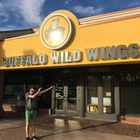 Photo taken at Buffalo Wild Wings by Alex Z. on 11/26/2017