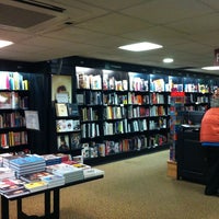 Photo taken at Waterstones by Cecilio S. on 3/27/2013