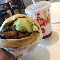 Photo taken at Burger King by 👨🏻‍🦱 on 7/30/2019