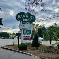 Das Foto wurde bei Hammock Shops Village von Phillip D. am 12/28/2023 aufgenommen