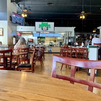 Foto tomada en Sweet Magnolia&amp;#39;s Cafe &amp;amp; Bakery  por Phillip D. el 9/25/2021