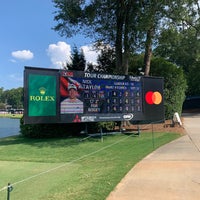 Foto tirada no(a) East Lake Golf Club por Phillip D. em 8/26/2023