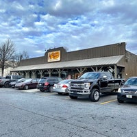 Photo taken at Cracker Barrel Old Country Store by Phillip D. on 1/17/2020