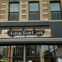 Foto tirada no(a) Astor Row Café por Richard V. em 1/14/2017
