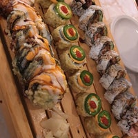 Суши WOW. Все роллы за 220 и 270 рублей! Дешевые и качественные роллы. Доставка 