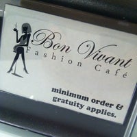 รูปภาพถ่ายที่ Cafe Bon Vivant โดย Matthew M. เมื่อ 11/4/2012