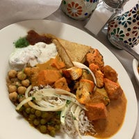 Foto tomada en India&amp;#39;s Tandoori-Authentic Indian Cuisine, Halal Food, Delivery, Fine Dining,Catering.  por Ümit T. el 3/6/2020