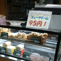 フルーツケーキファクトリー 新札幌店 Dessert Shop フルーツケーキファクトリー 新札幌店 Dessert Shop