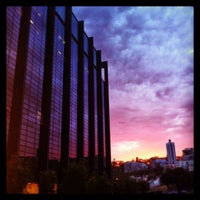 รูปภาพถ่ายที่ The Terrace Hotel โดย Meg C. เมื่อ 12/28/2012