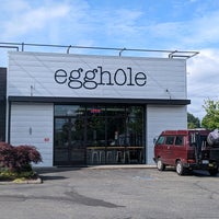 รูปภาพถ่ายที่ Egghole โดย Ben W. เมื่อ 7/3/2022