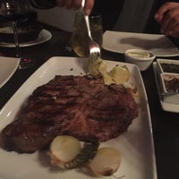 Foto diambil di LAS PAMPAS Steakhouse oleh A. Emmanuel M. pada 1/1/2015