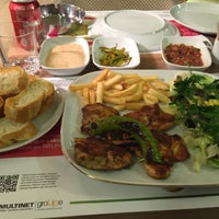 Photo taken at Beyaz Et Restaurant by Furkan T. on 9/1/2016