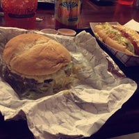 รูปภาพถ่ายที่ Junior Colombian Burger - South Trail Circle โดย FBK94 เมื่อ 5/29/2016