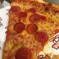 5/27/2017にEddie H.がFlippin Pizza - Frederickで撮った写真