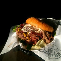 Снимок сделан в Best Burger &amp;amp; BBQ пользователем Ellen H. 5/14/2013