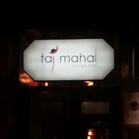 Foto diambil di Taj Mahal lounge cafe &amp; night oleh Hector H. pada 1/7/2013