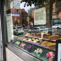 Das Foto wurde bei Glaser&amp;#39;s Bake Shop von Mia D. am 6/23/2018 aufgenommen