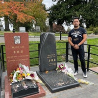 Photo taken at Bruce Lee&amp;#39;s Grave by Michael M. on 10/18/2021