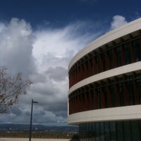 Photo prise au LMU - William H. Hannon Library par Dustin R. le3/8/2013