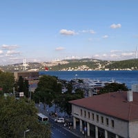 Kirmizi Kedi Kitabevi Besiktas 1230 Ziyaretcidan 22 Tavsiye