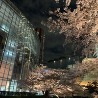 Photo taken at テレビ朝日 アトリウム by Megumi G. on 4/2/2019