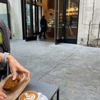Photo taken at Blue Bottle Coffee by Lada P. on 2/11/2020