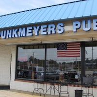 Das Foto wurde bei Spunkmeyers Pub von Spunkmeyers Pub am 3/10/2015 aufgenommen