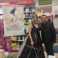 Photo taken at Libreria Mondadori by Francesco F. on 3/8/2013