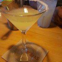 Photo taken at Applebee&amp;#39;s Grill + Bar by Mayra V. on 6/1/2016