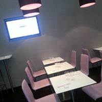 11/17/2012 tarihinde Muriel A.ziyaretçi tarafından Eat Sushi'de çekilen fotoğraf