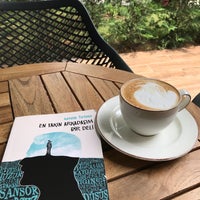 6/26/2018 tarihinde Burcu G.ziyaretçi tarafından Agola Coffee'de çekilen fotoğraf