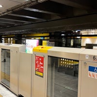 Photo taken at Tawaramachi Station (G18) by Nely R. on 12/28/2023