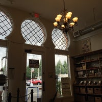 Photo taken at Creo Chocolate by Hope on 6/15/2016