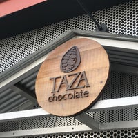 4/23/2017 tarihinde Yoshihiko O.ziyaretçi tarafından Taza Chocolate'de çekilen fotoğraf