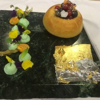 Foto scattata a Caviar Seafood Restaurant da Mesut Can A. il 3/9/2016