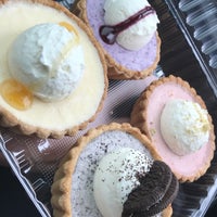 Photo taken at Atticus Creamery &amp;amp; Pies by Kat Y. on 6/1/2019