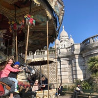 Photo taken at Carousel de Montmartre by Teres on 3/19/2022