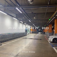 Photo taken at 농협하나로클럽 by JY LEE on 12/27/2023