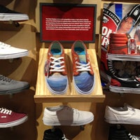 vans store flatirons mall